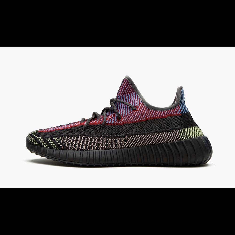 YEEZY BOOST 350 V2 REFLECTIVE
"Yecheil"